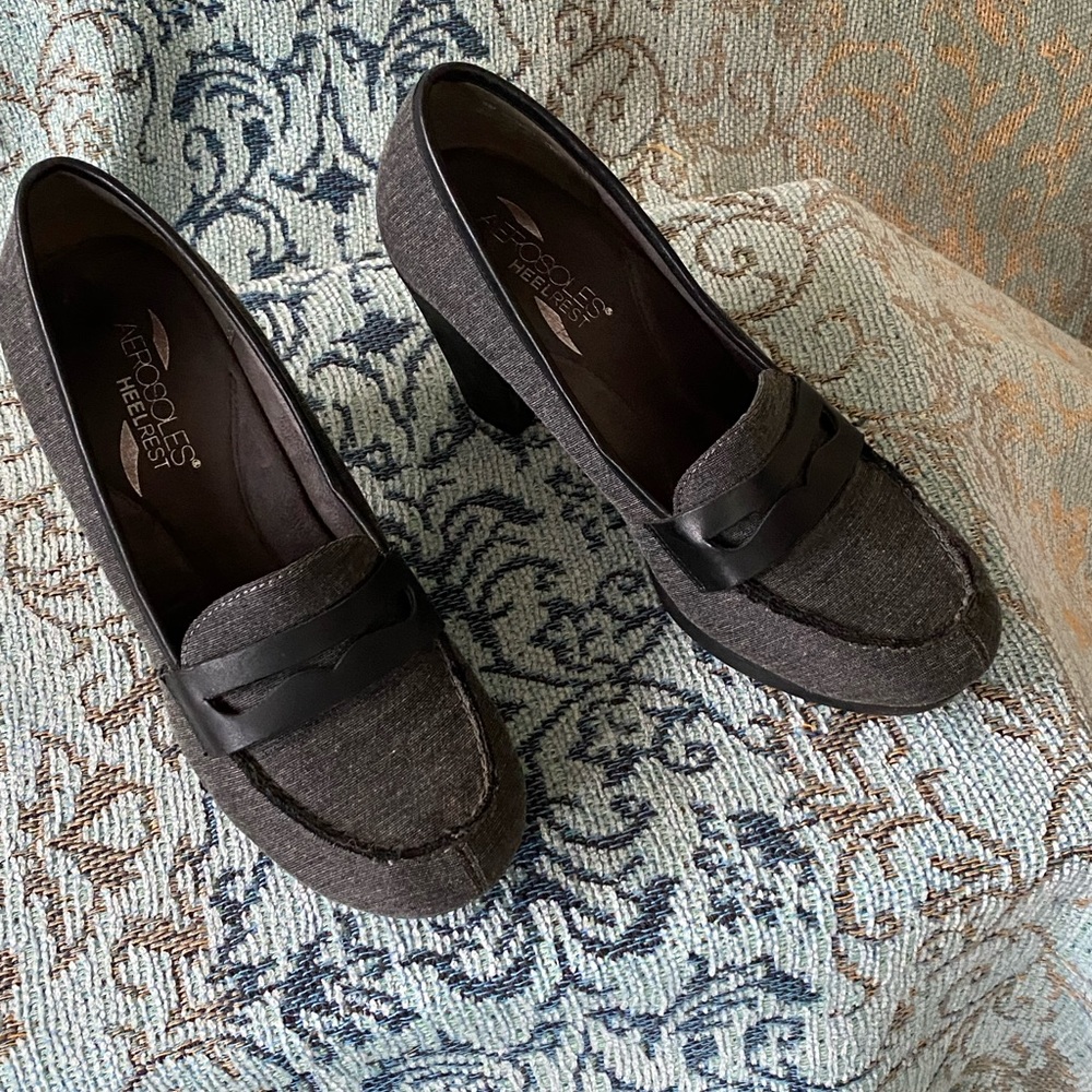 Shoes - Picture 13 of 14